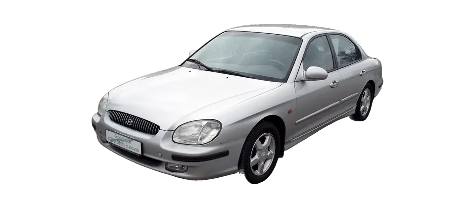 Fotoğraf: Thomas doerfer · CC BY-SA 3.0 · Wikimedia Commons Hyundai Sonata (EF)